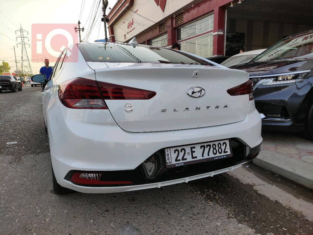 هیوندای ئەلەنترا